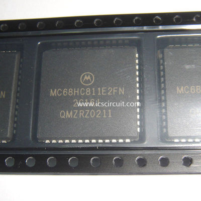 Circuit MC68HC811E2FN Microchip MCU Electric Component Microcontroller